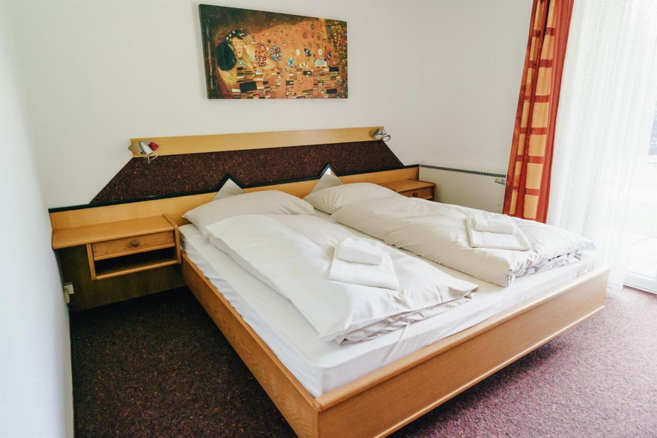 Gaestehaus Frank Hotel Velden am Woerthersee Luaran gambar