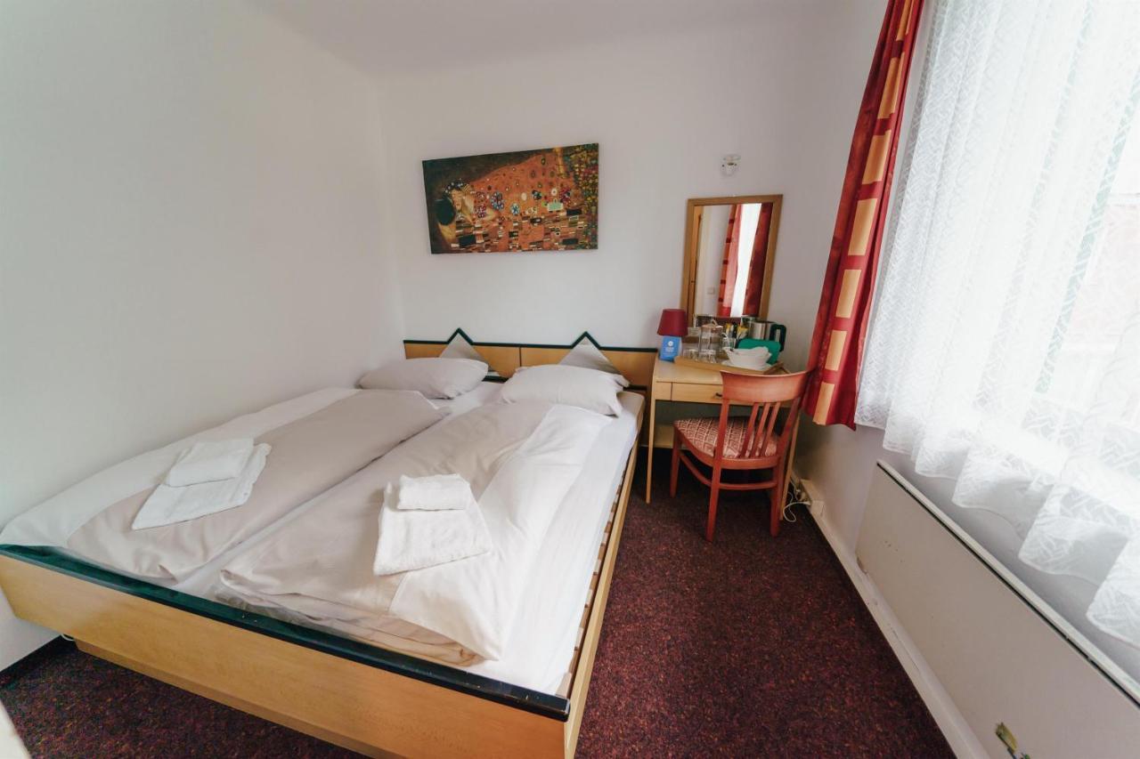 Gaestehaus Frank Hotel Velden am Woerthersee Luaran gambar