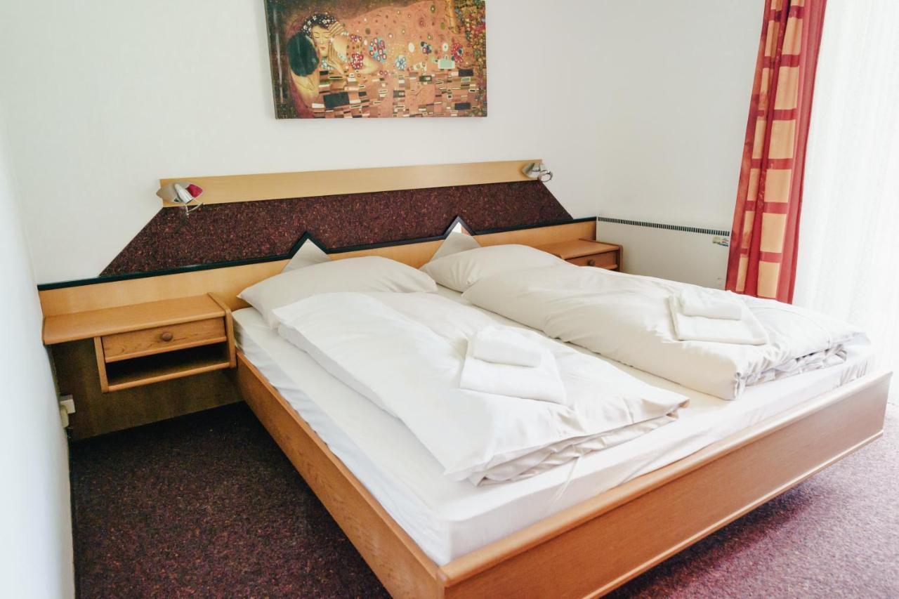 Gaestehaus Frank Hotel Velden am Woerthersee Luaran gambar