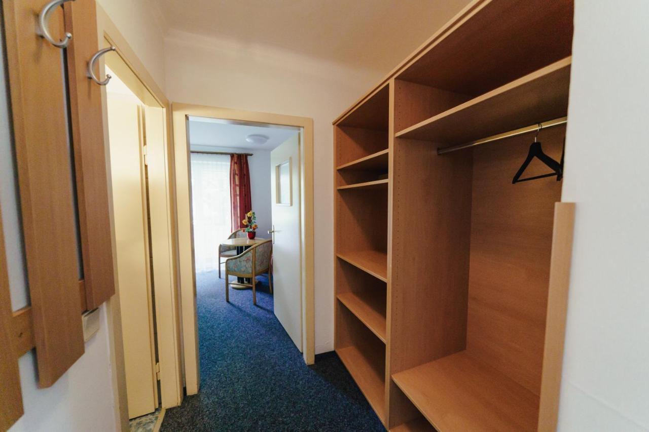 Gaestehaus Frank Hotel Velden am Woerthersee Luaran gambar