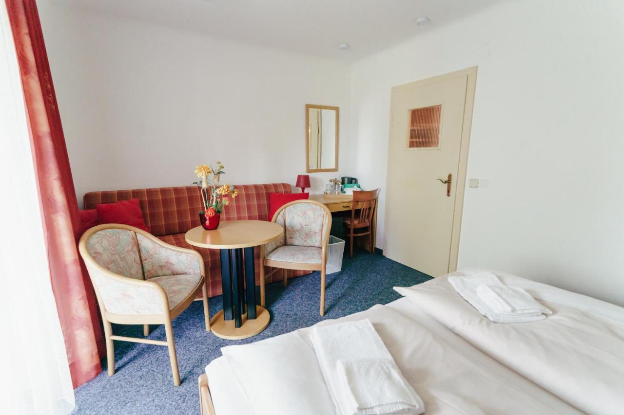 Gaestehaus Frank Hotel Velden am Woerthersee Luaran gambar